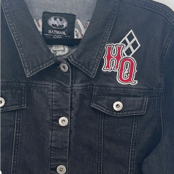 BATMAN Harley Quinn Jean Jacket - Picture 2 of 4